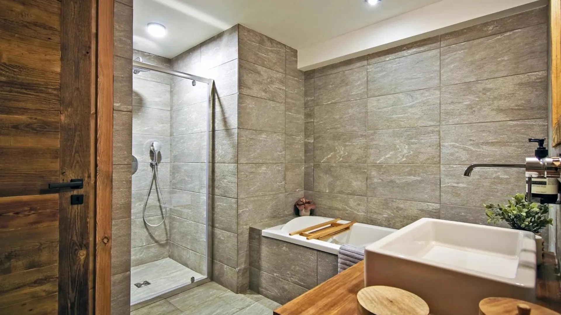 Chalet Renove Avec Sauna, Salle De Sport Et Navette Gratuite - Fr-1-613B-50 Saint-Martin-de-Belleville
